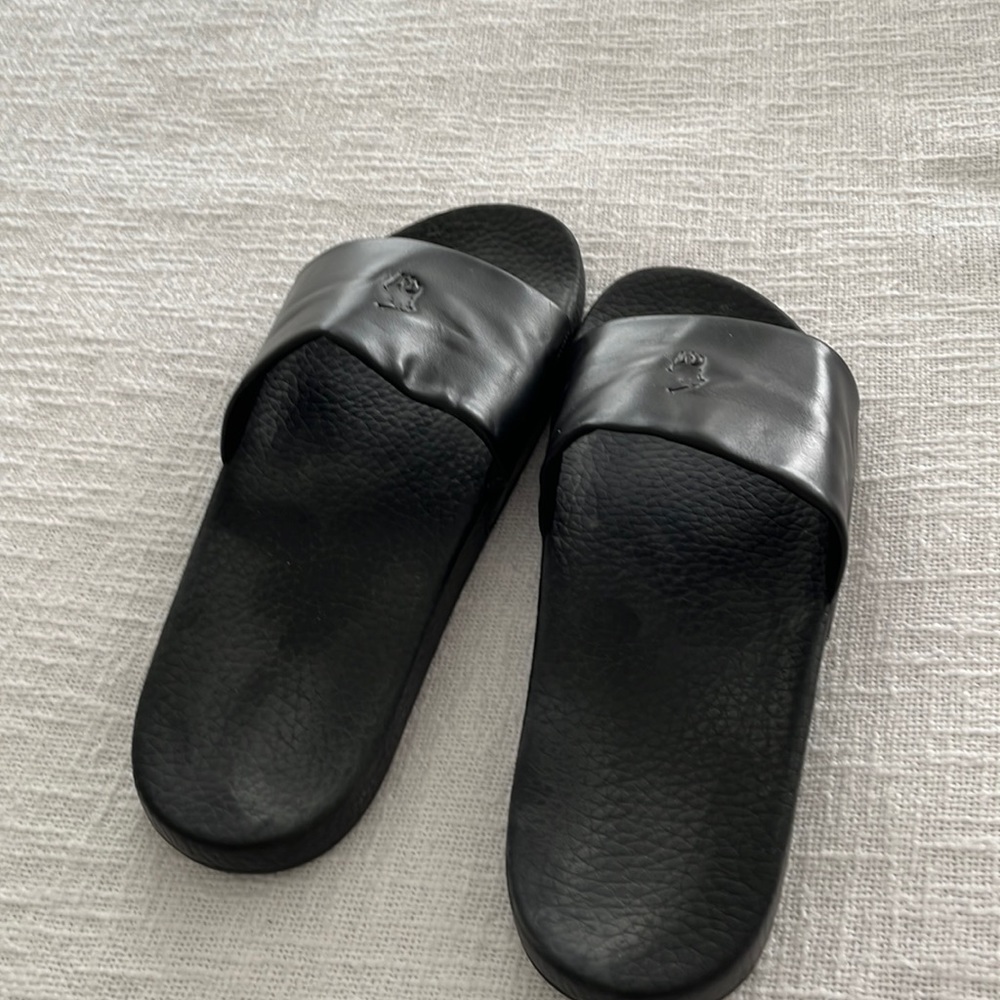 Men’s sz 10 polo by Ralph Lauren slides